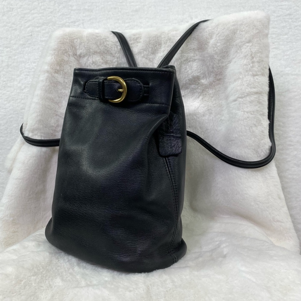 Coach Vintage Rare buckled black leather convertible backpack/crossbody purse
